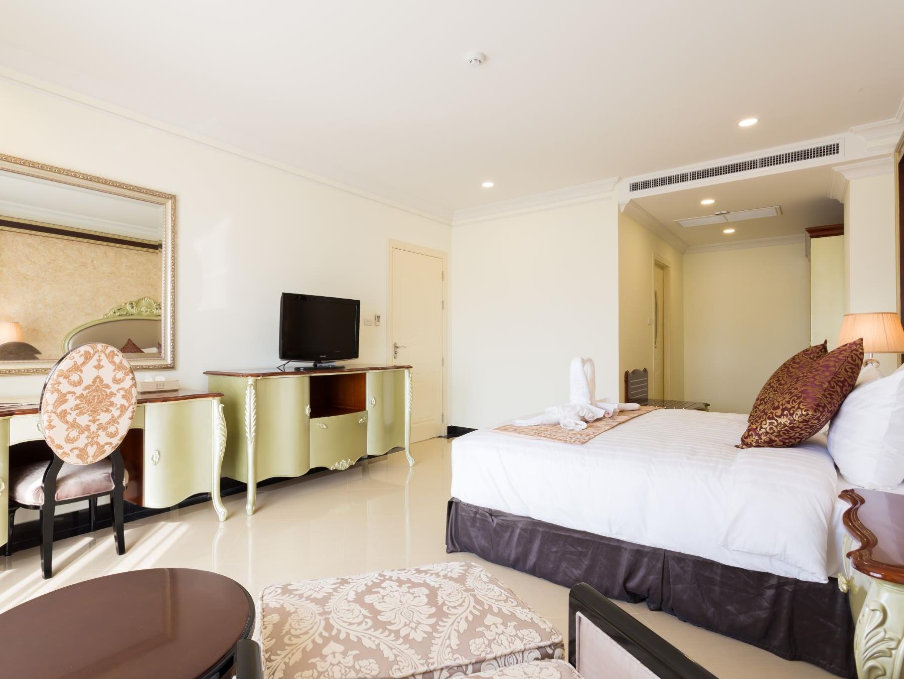 Lk President Hotel Pattaya Exterior photo