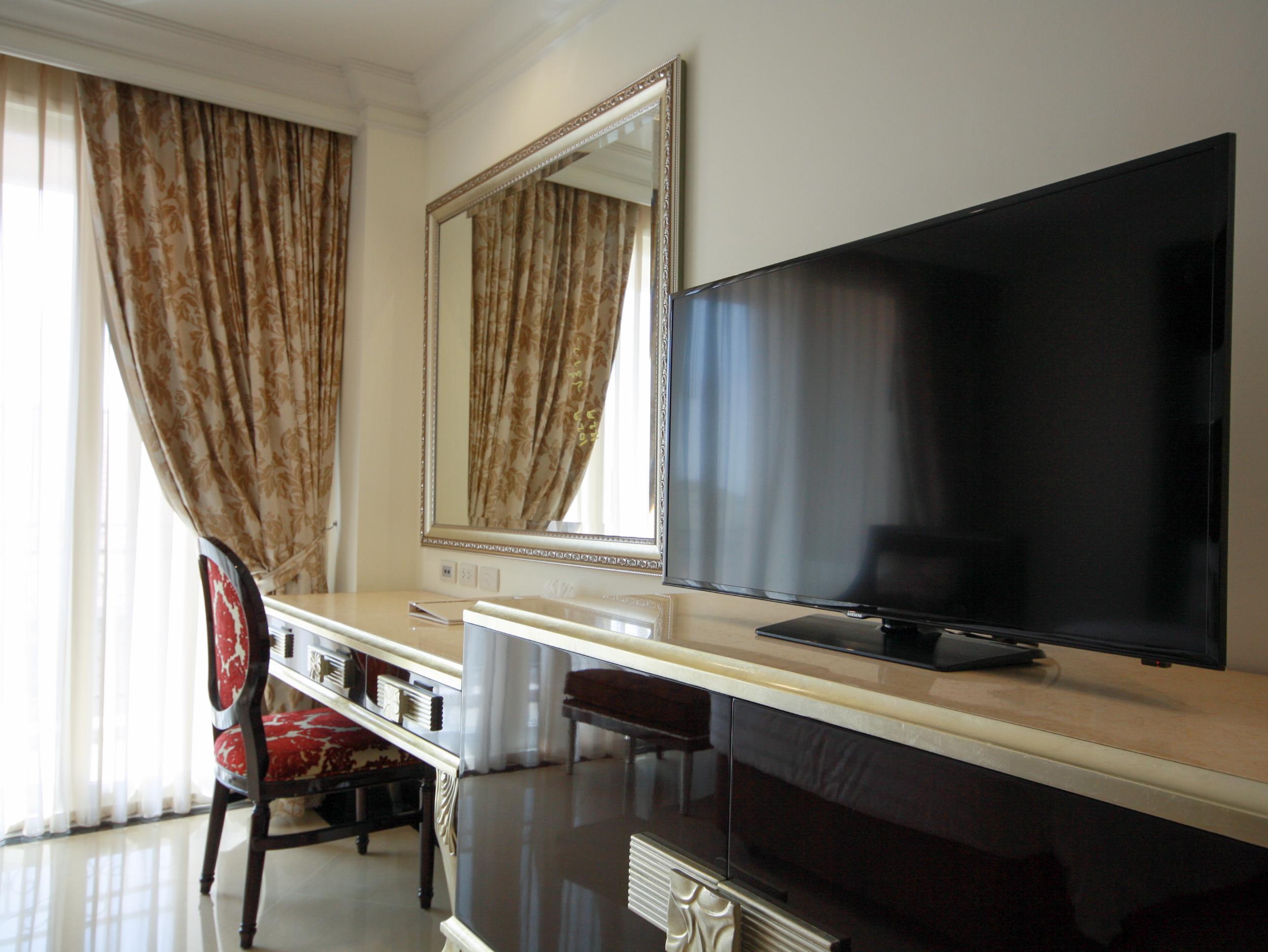 Lk President Hotel Pattaya Exterior photo