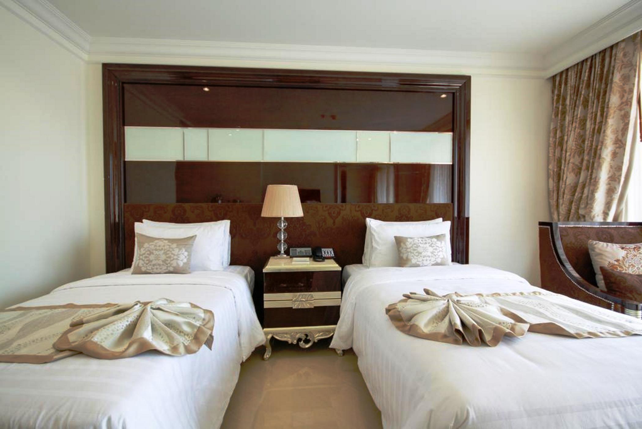 Lk President Hotel Pattaya Exterior photo