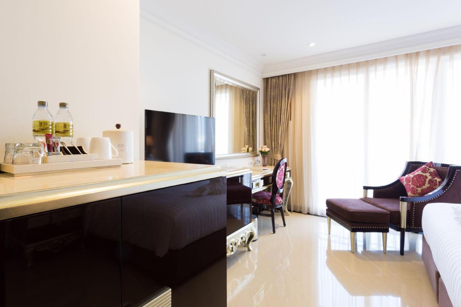 Lk President Hotel Pattaya Exterior photo